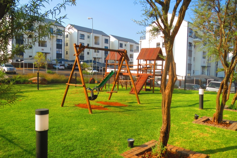 To Let 2 Bedroom Property for Rent in Greenstone Hill Gauteng