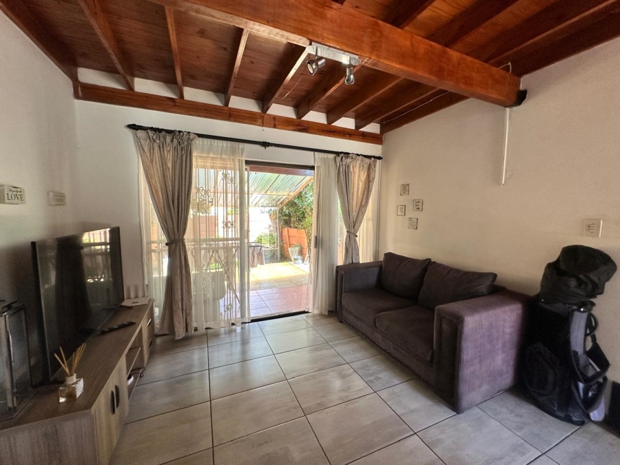 3 Bedroom Property for Sale in Liefde en Vrede Gauteng