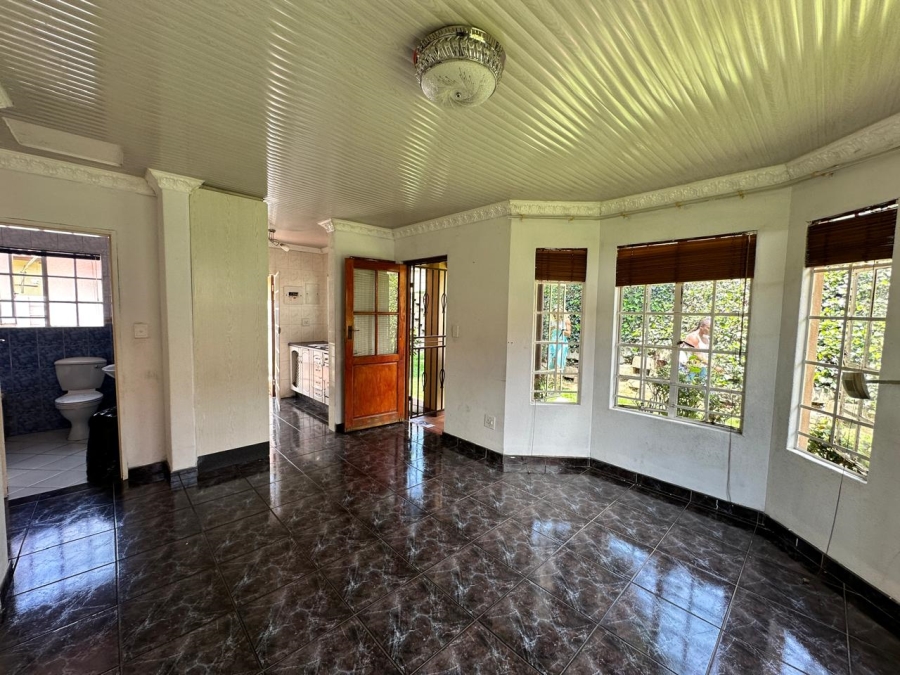 2 Bedroom Property for Sale in Meredale Gauteng