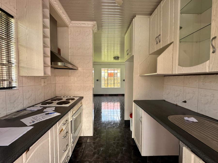 2 Bedroom Property for Sale in Meredale Gauteng