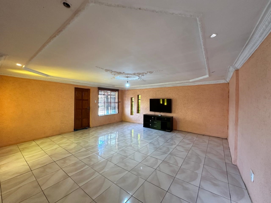 3 Bedroom Property for Sale in Alveda Park Gauteng