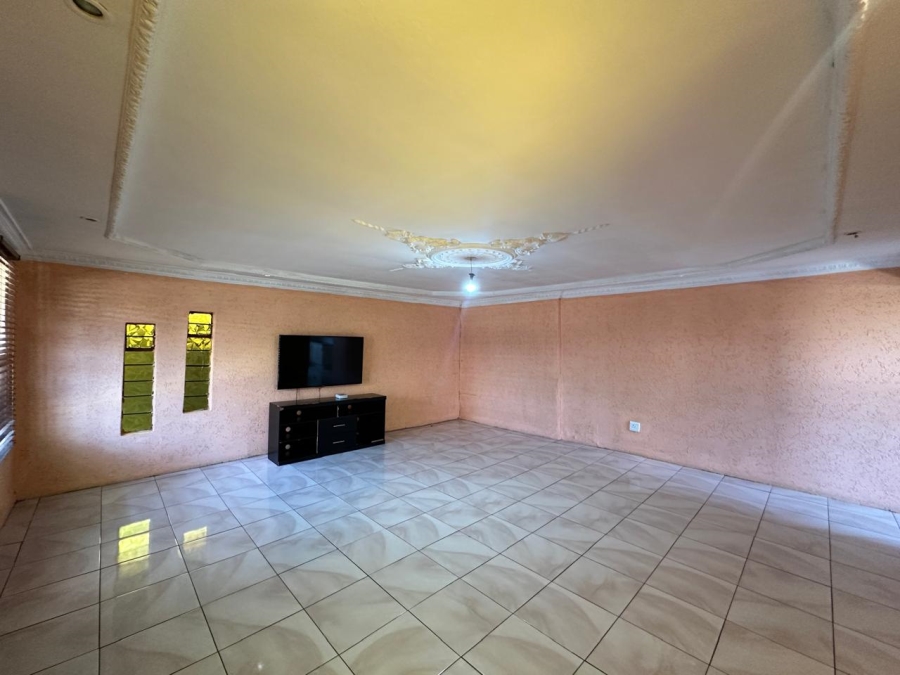 3 Bedroom Property for Sale in Alveda Park Gauteng