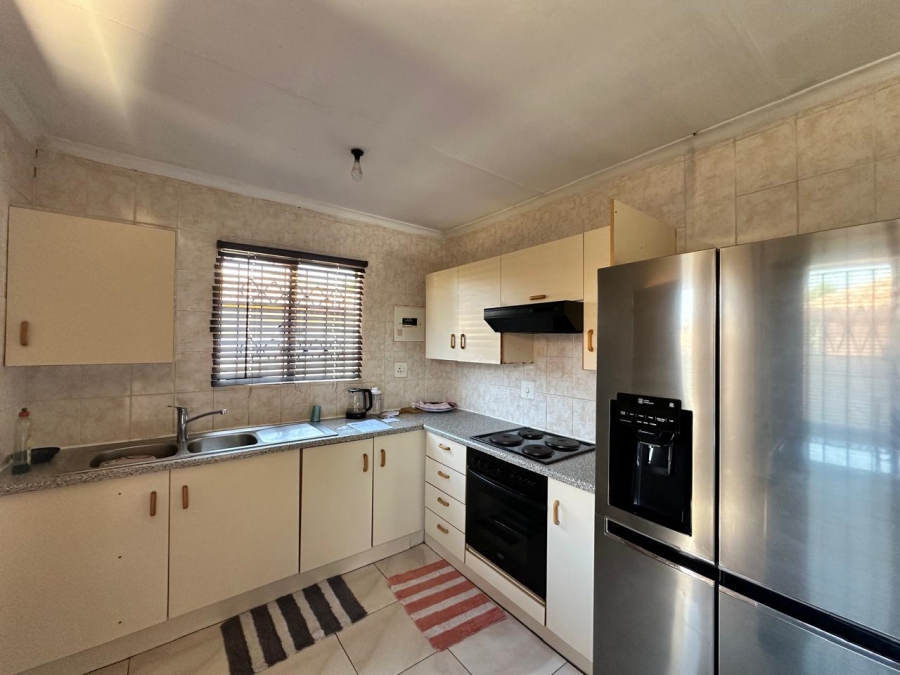 3 Bedroom Property for Sale in Alveda Park Gauteng