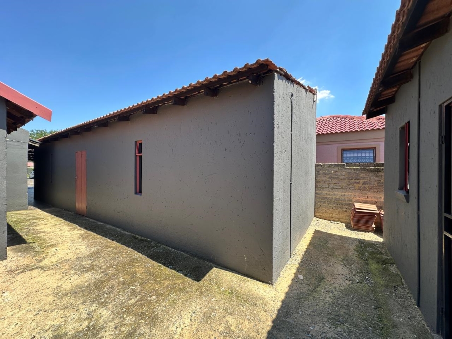 3 Bedroom Property for Sale in Alveda Park Gauteng