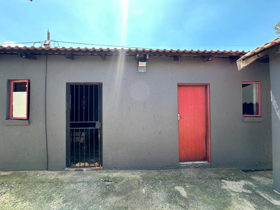 3 Bedroom Property for Sale in Alveda Park Gauteng