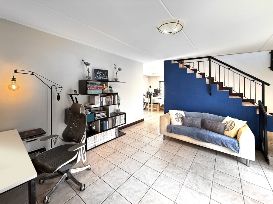 3 Bedroom Property for Sale in Noordwyk Gauteng