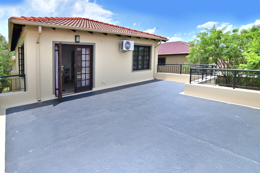 3 Bedroom Property for Sale in Noordwyk Gauteng