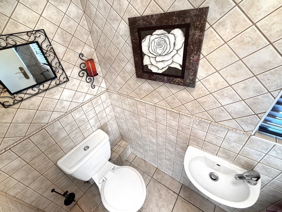 3 Bedroom Property for Sale in Noordwyk Gauteng