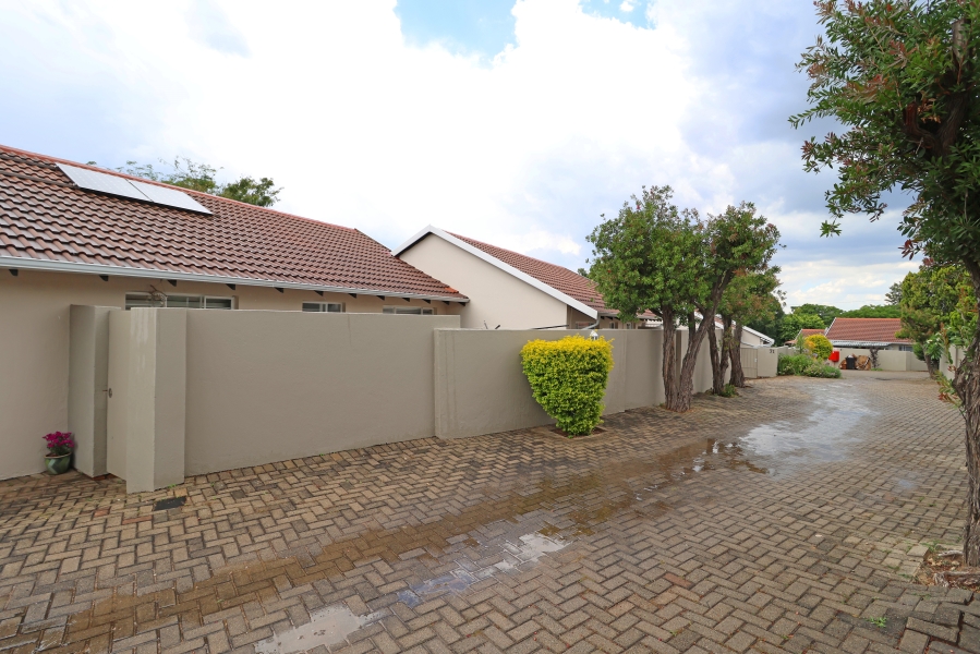 2 Bedroom Property for Sale in Northwold Gauteng