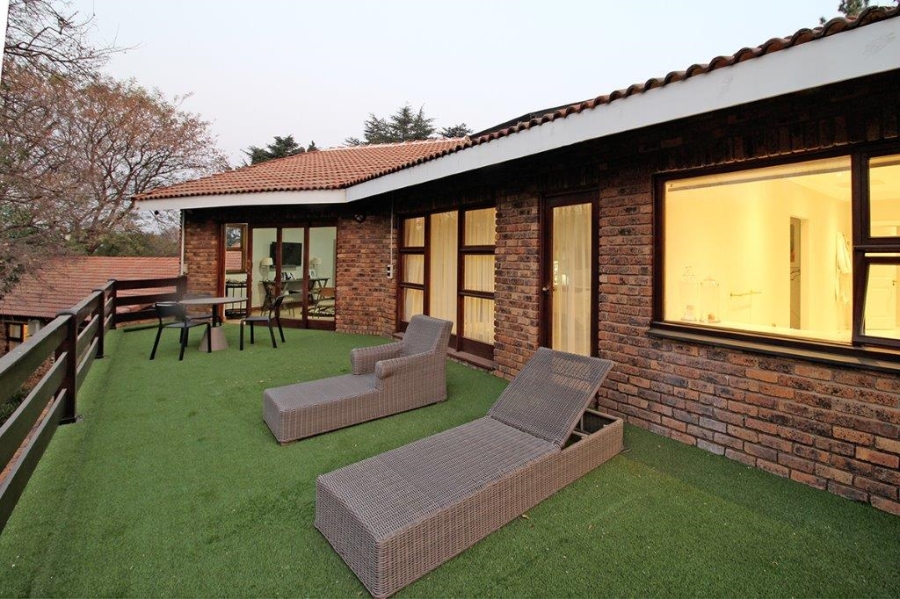 3 Bedroom Property for Sale in Lonehill Gauteng