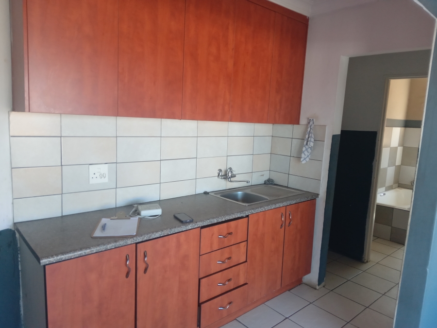 1 Bedroom Property for Sale in Vosloorus Gauteng