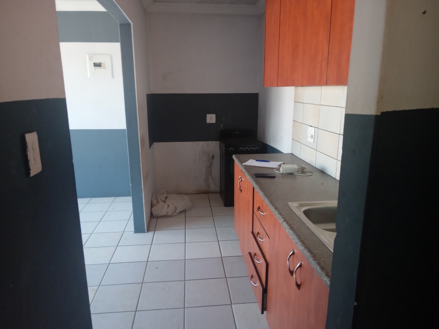 1 Bedroom Property for Sale in Vosloorus Gauteng