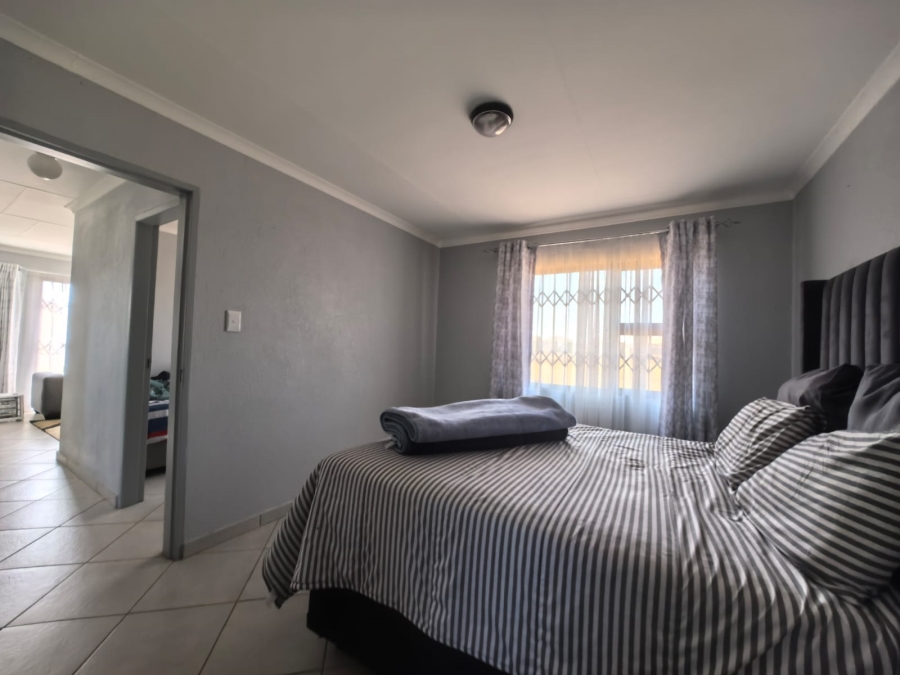 3 Bedroom Property for Sale in Selcourt Gauteng