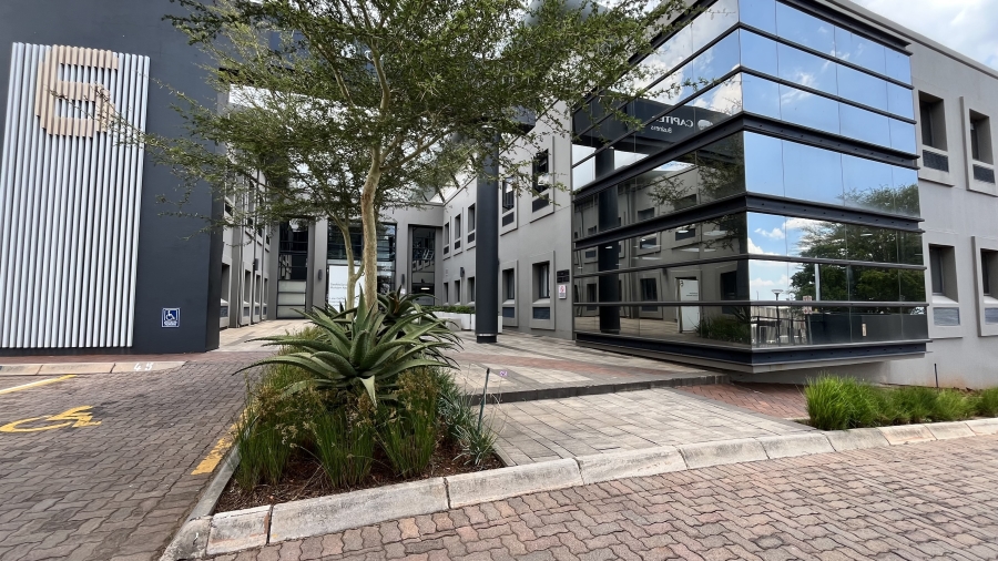 To Let commercial Property for Rent in Strubensvallei Gauteng
