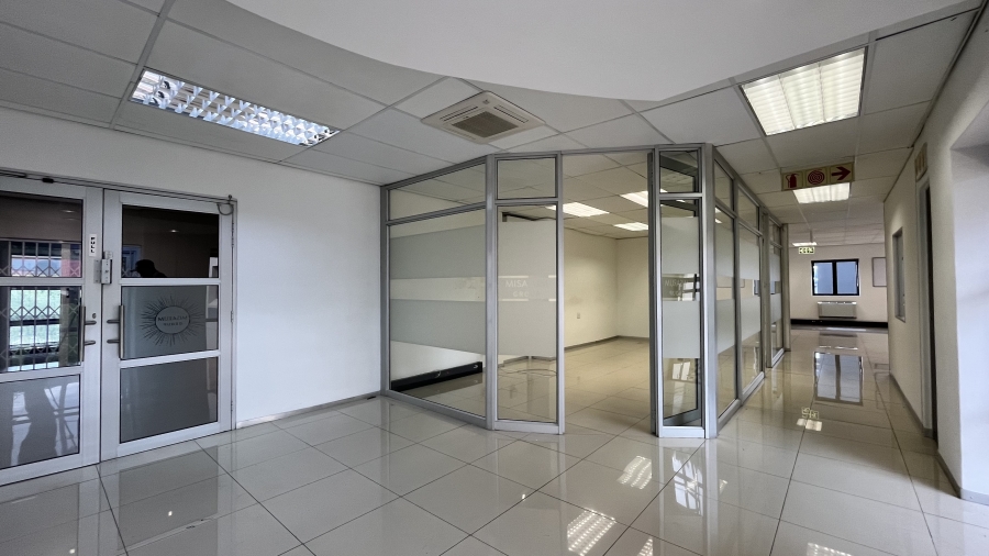 To Let commercial Property for Rent in Strubensvallei Gauteng