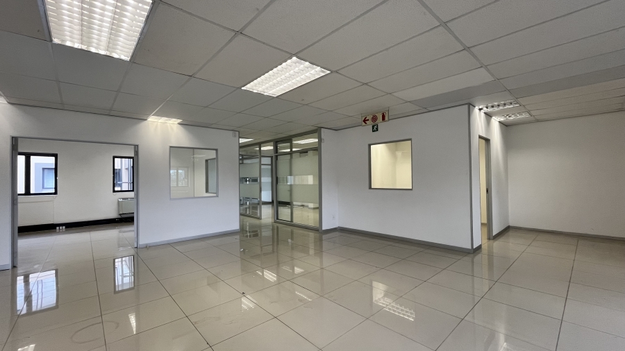 To Let commercial Property for Rent in Strubensvallei Gauteng