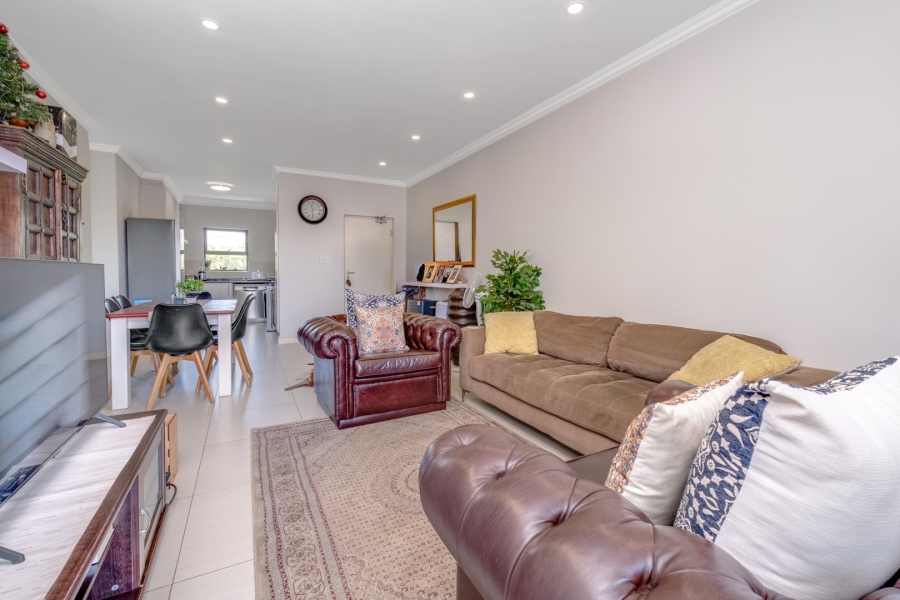 2 Bedroom Property for Sale in Wilgeheuwel Gauteng