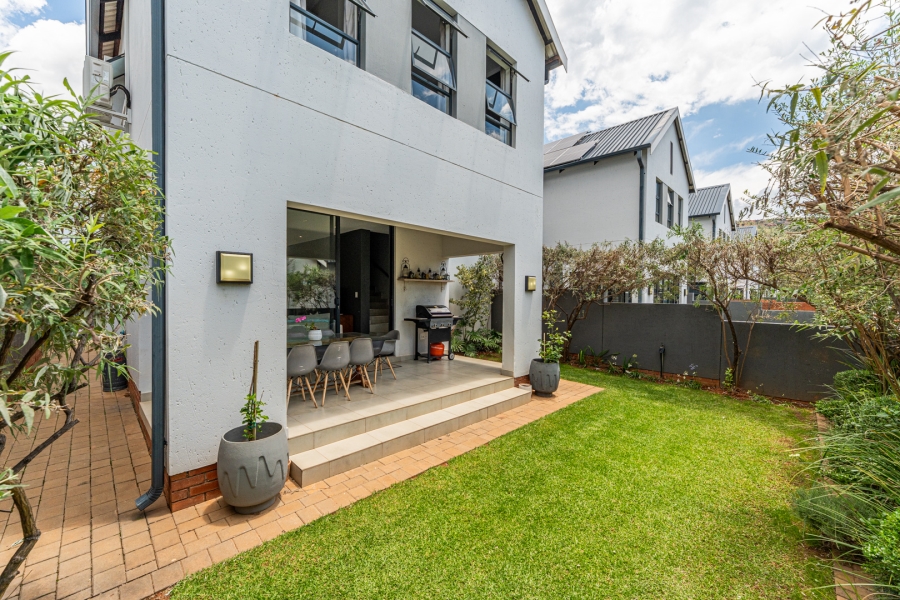 3 Bedroom Property for Sale in Pinehaven Gauteng