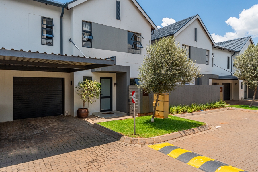 3 Bedroom Property for Sale in Pinehaven Gauteng