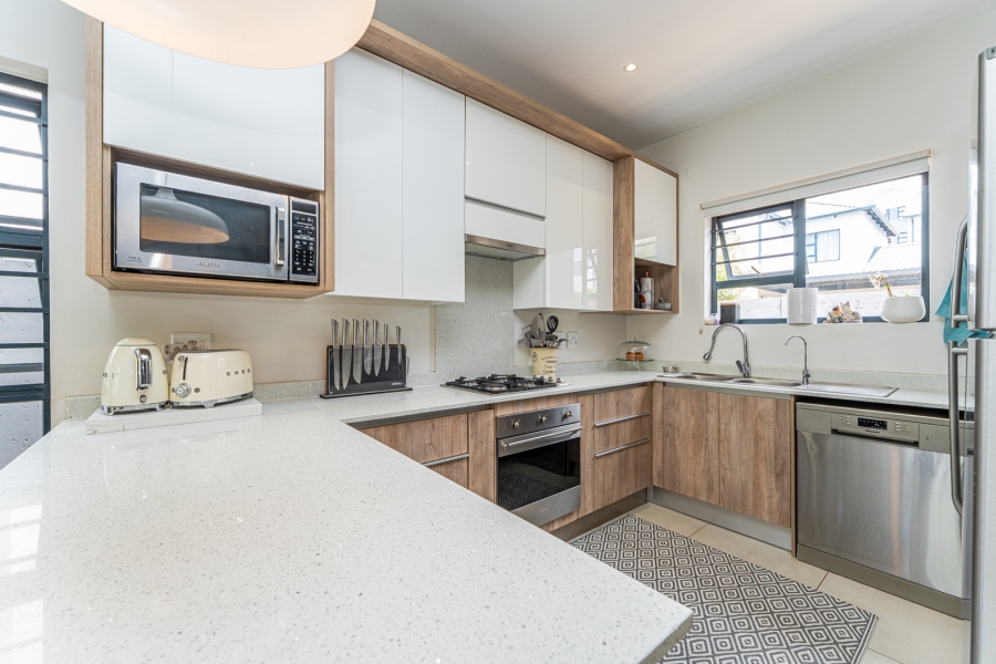 3 Bedroom Property for Sale in Pinehaven Gauteng