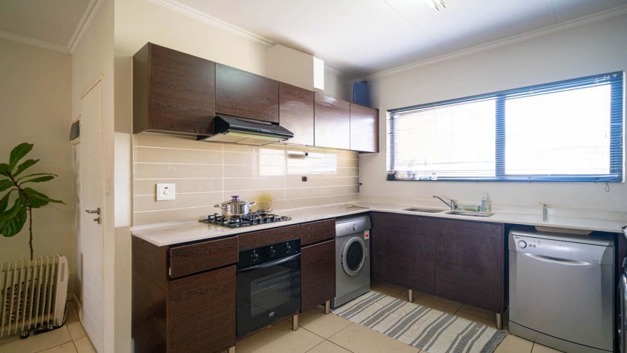 To Let 2 Bedroom Property for Rent in Kyalami Hills Gauteng