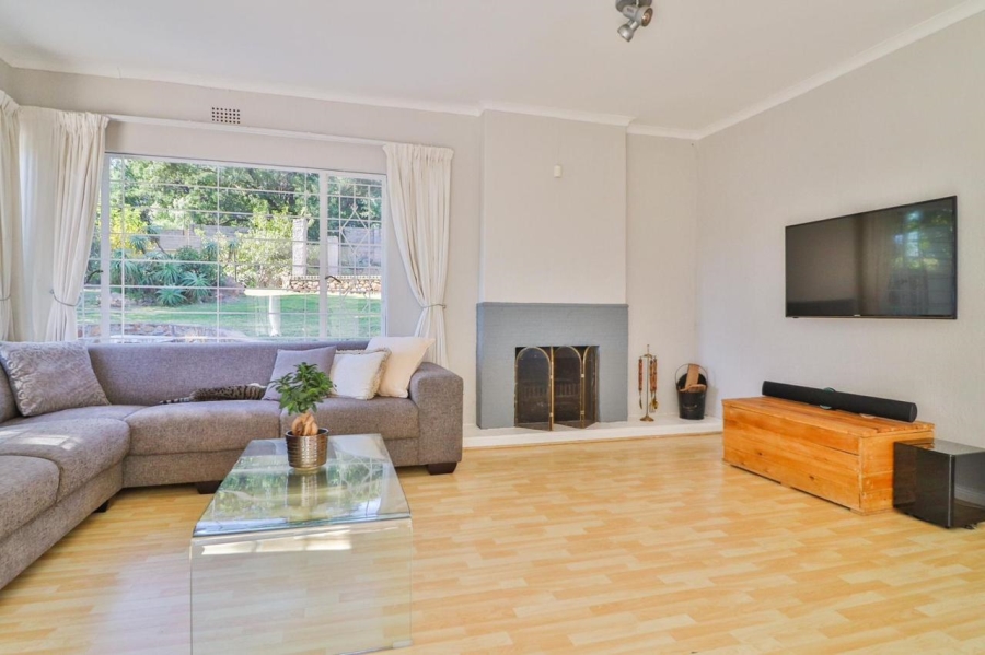 To Let 3 Bedroom Property for Rent in Roodekrans Gauteng