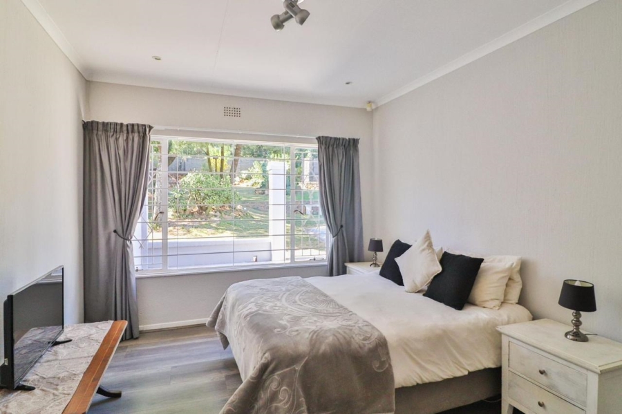 To Let 3 Bedroom Property for Rent in Roodekrans Gauteng