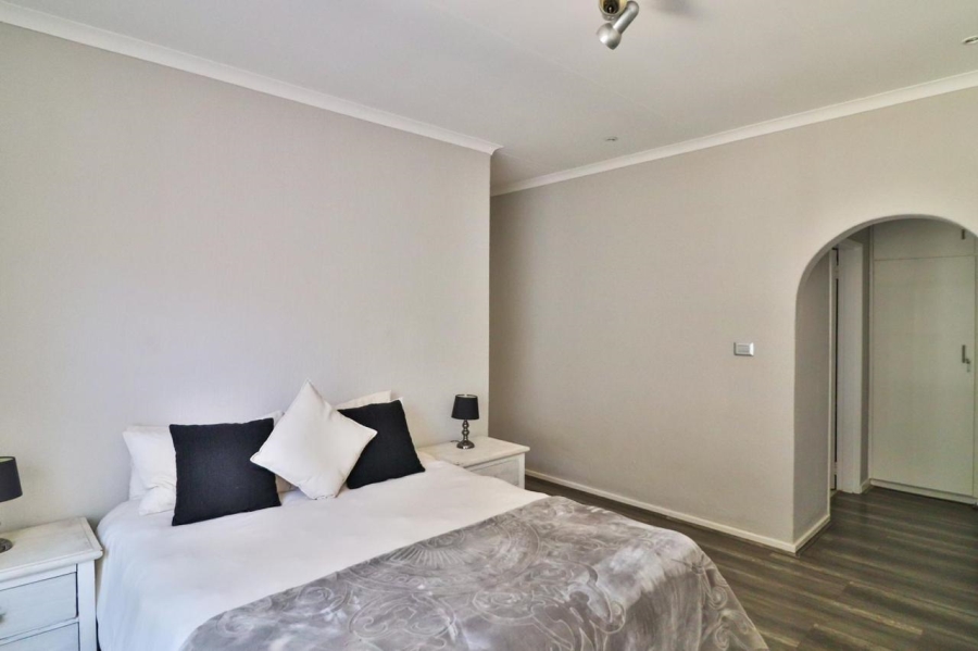 To Let 3 Bedroom Property for Rent in Roodekrans Gauteng