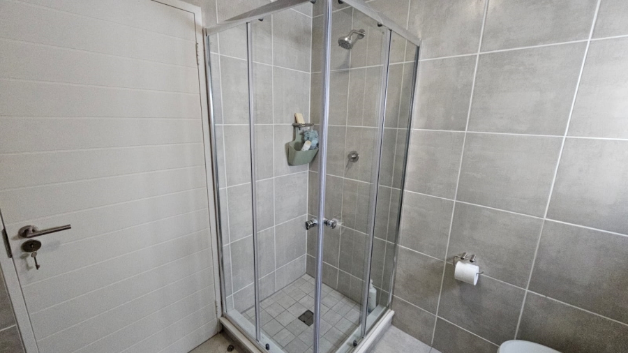 1 Bedroom Property for Sale in Mooikloof Gauteng