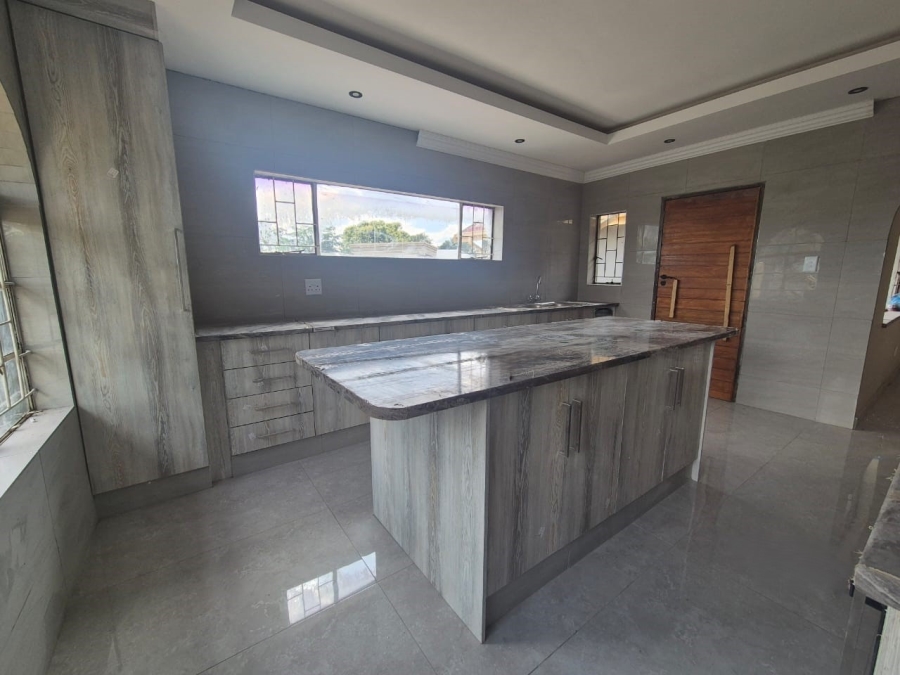 3 Bedroom Property for Sale in Sonland Park Gauteng