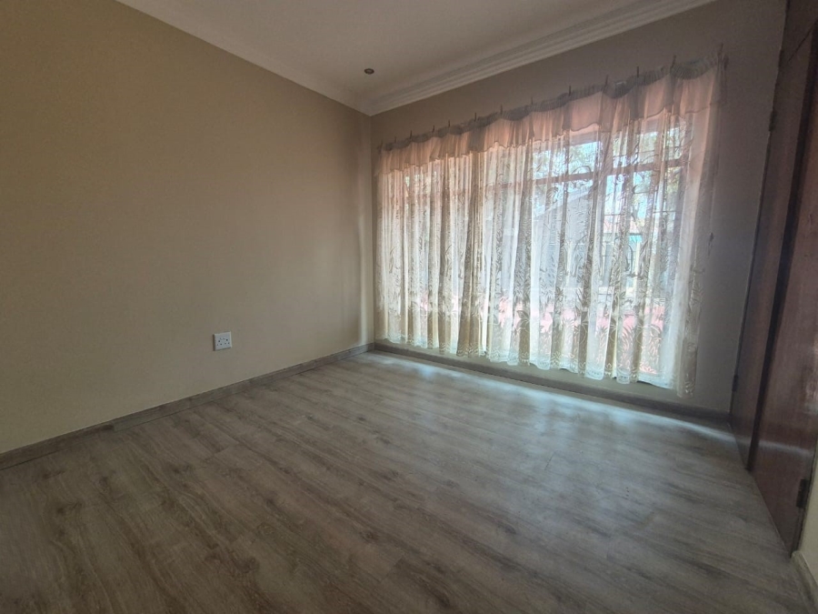 3 Bedroom Property for Sale in Sonland Park Gauteng