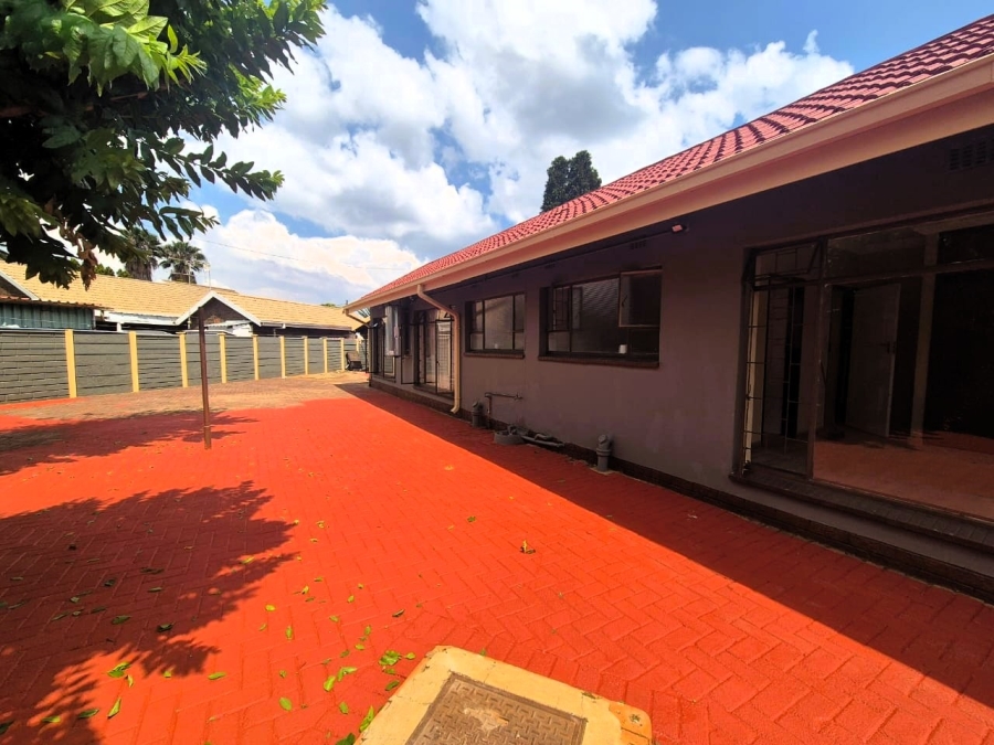 3 Bedroom Property for Sale in Sonland Park Gauteng