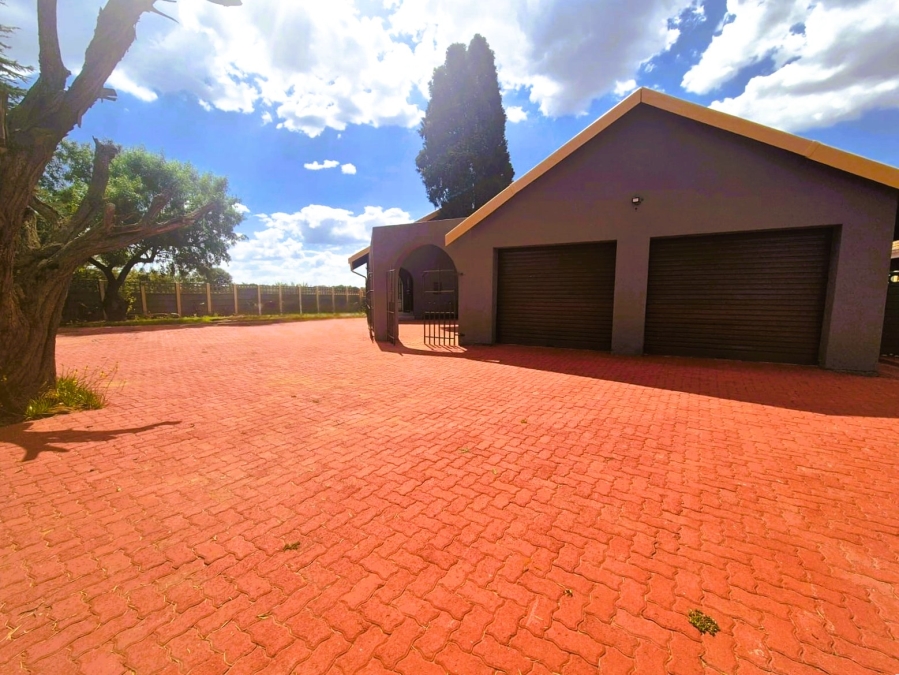 3 Bedroom Property for Sale in Sonland Park Gauteng