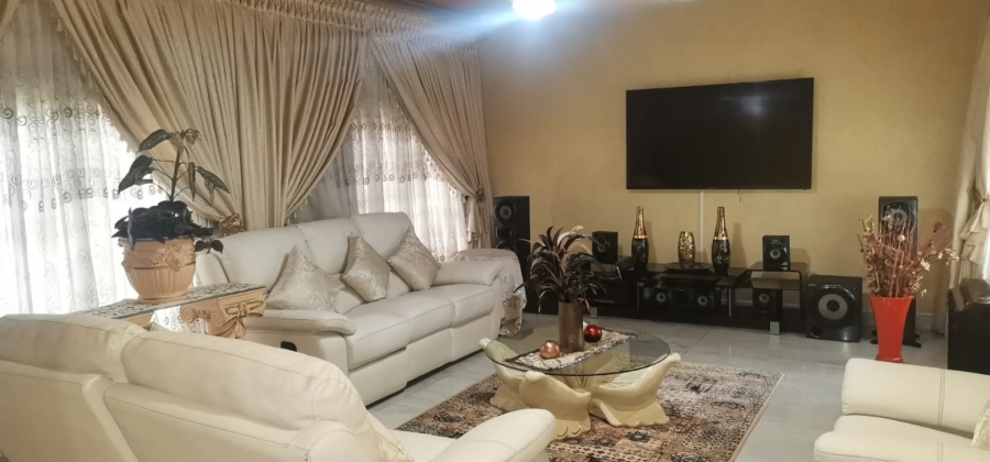 3 Bedroom Property for Sale in Vanderbijlpark CE 4 Gauteng
