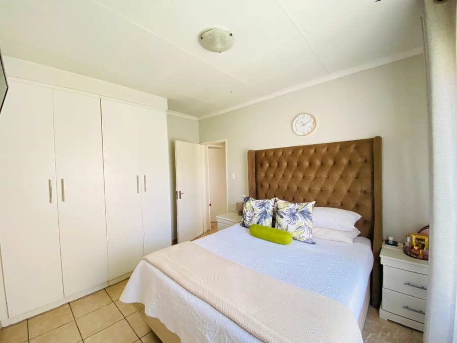 3 Bedroom Property for Sale in Staalrus Gauteng