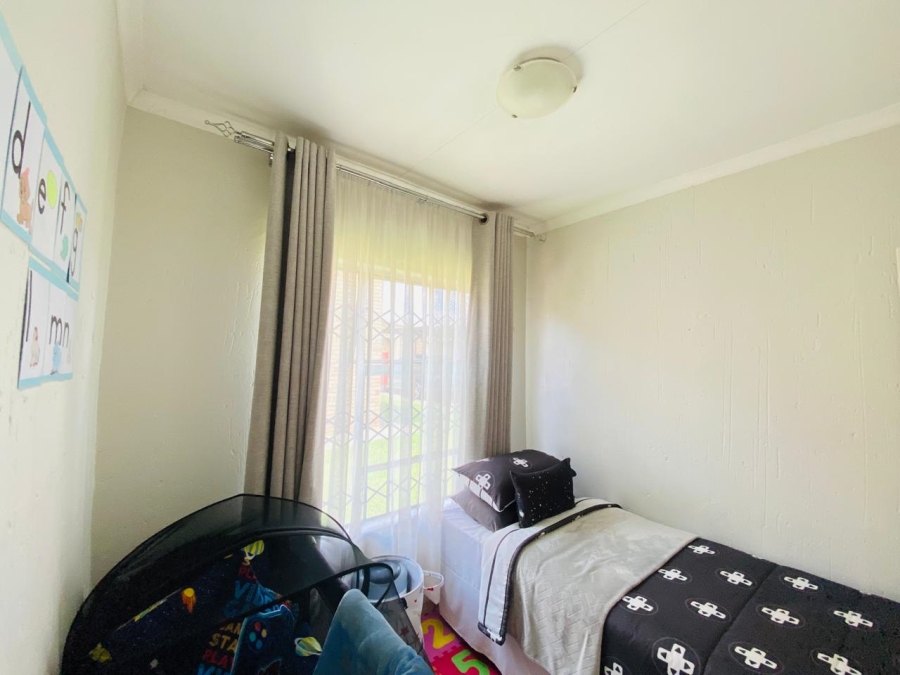 3 Bedroom Property for Sale in Staalrus Gauteng