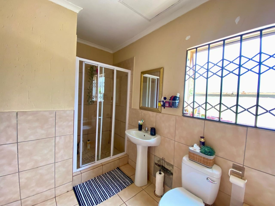 3 Bedroom Property for Sale in Staalrus Gauteng