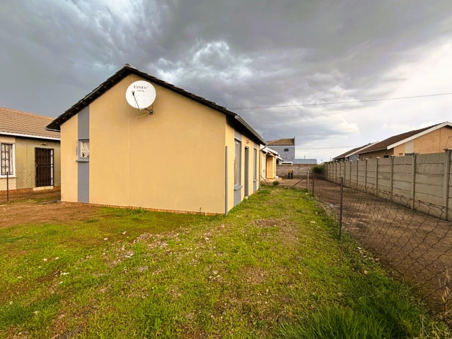 2 Bedroom Property for Sale in Savanna City Gauteng