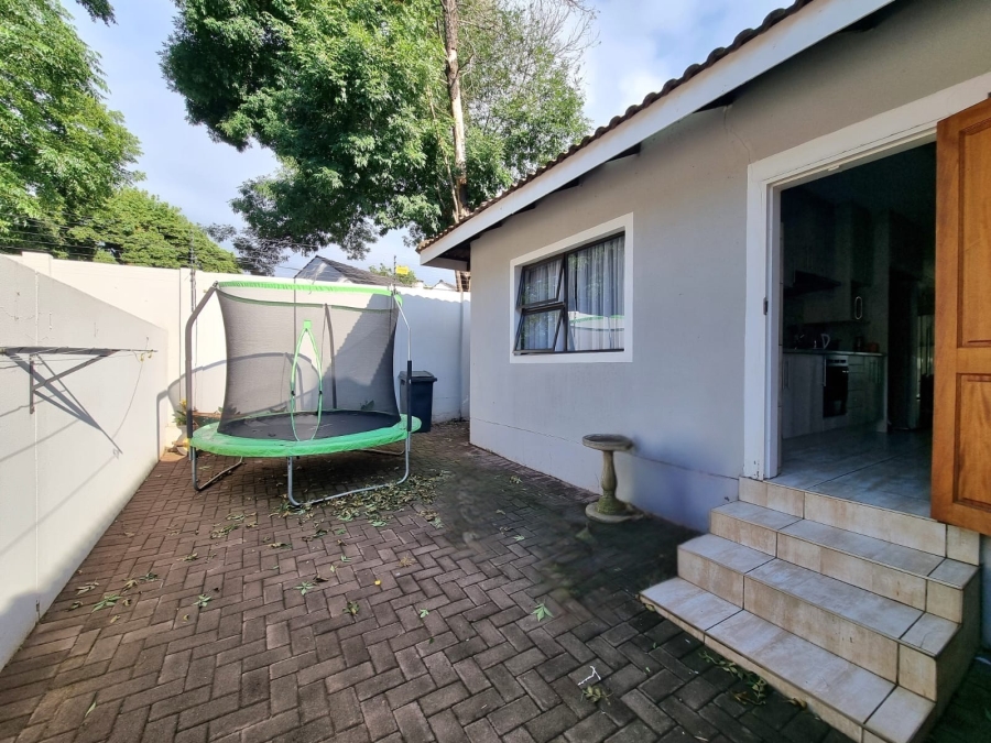 3 Bedroom Property for Sale in Three Rivers Proper Gauteng