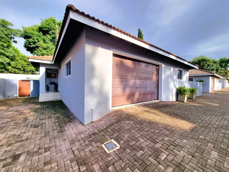 3 Bedroom Property for Sale in Three Rivers Proper Gauteng