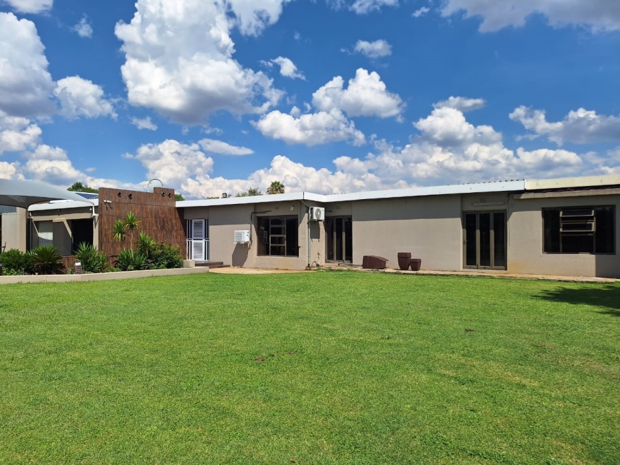 4 Bedroom Property for Sale in Rensburg Gauteng