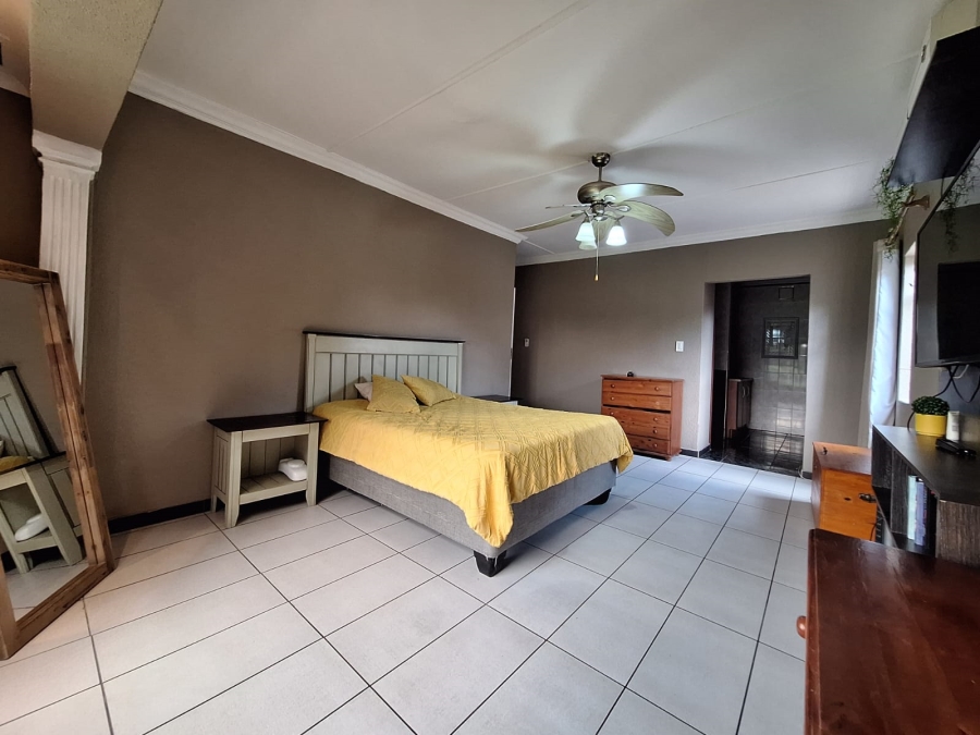4 Bedroom Property for Sale in Rensburg Gauteng