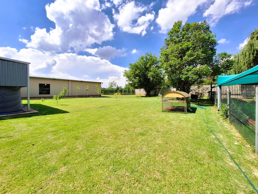 4 Bedroom Property for Sale in Rensburg Gauteng