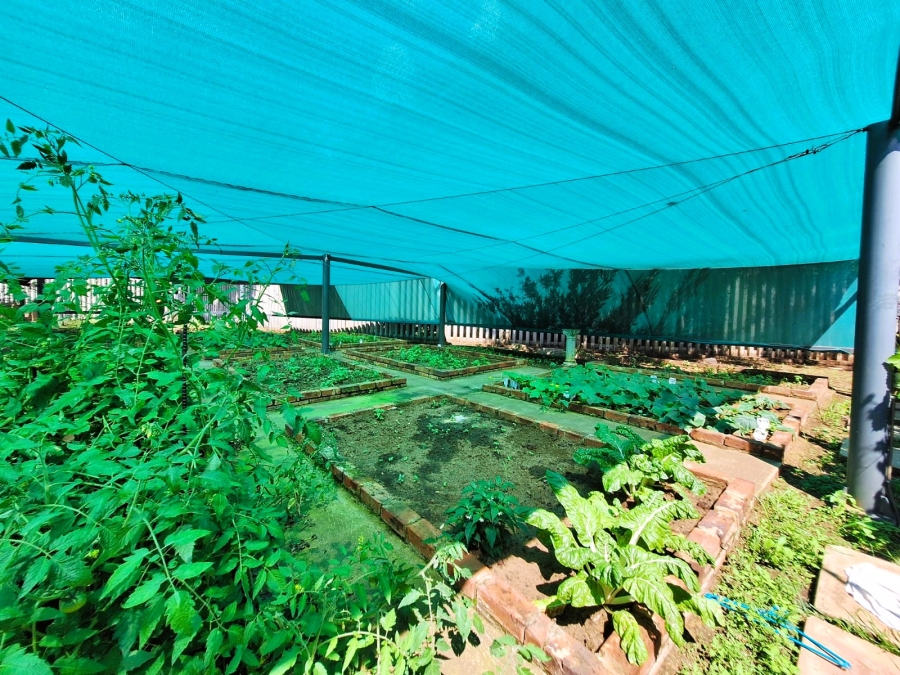 4 Bedroom Property for Sale in Rensburg Gauteng