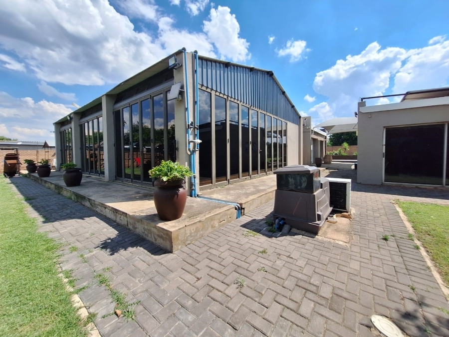 4 Bedroom Property for Sale in Rensburg Gauteng