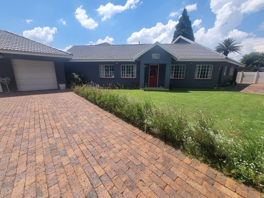 3 Bedroom Property for Sale in Golf Park Gauteng