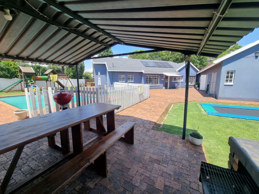 3 Bedroom Property for Sale in Golf Park Gauteng