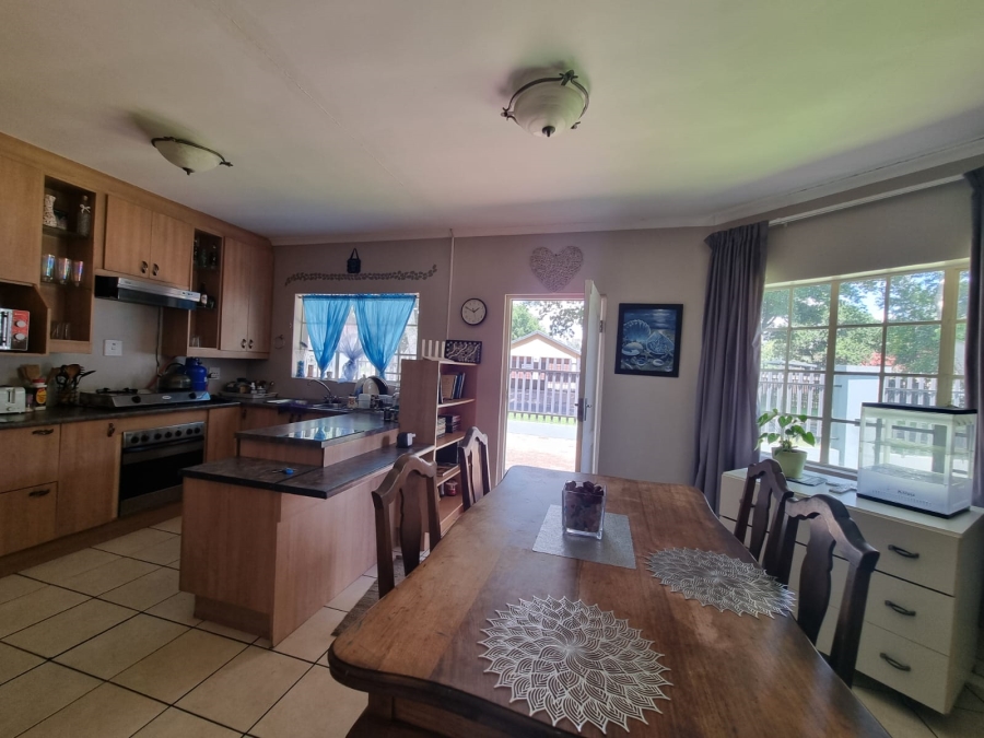 3 Bedroom Property for Sale in Golf Park Gauteng