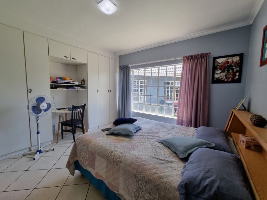 3 Bedroom Property for Sale in Golf Park Gauteng