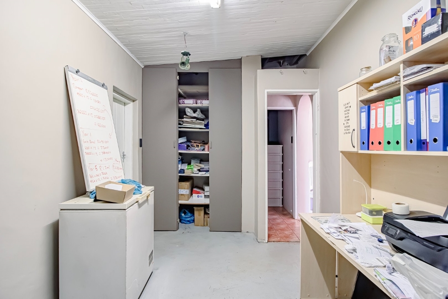 5 Bedroom Property for Sale in Sinoville Gauteng